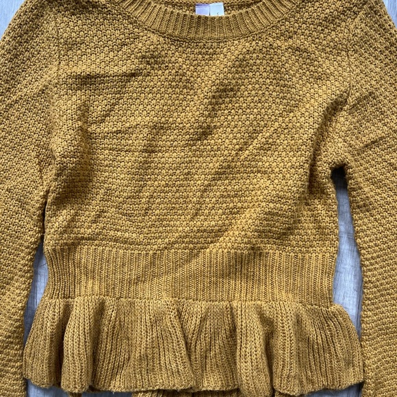 Francesca’s Mustard Sweater - Picture 2 of 3